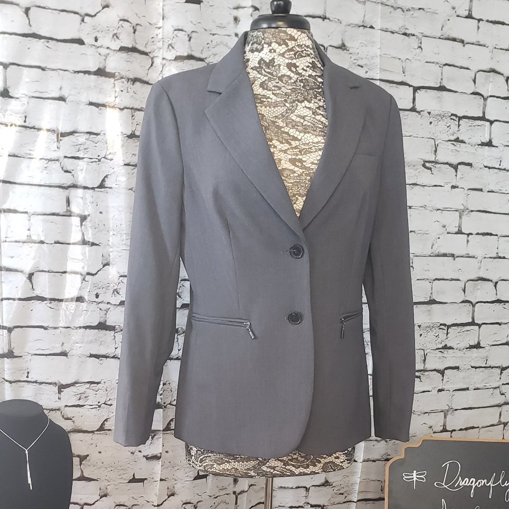 Grey Ivanka Trump blazer